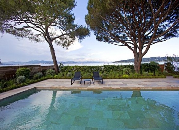 luxury villa for rent in st tropez_swimming pool