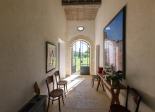 villa for rent jade les parcs st tropez entrance hall