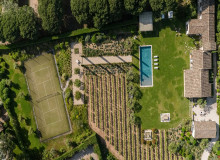 villa for let jade les parcs st tropez bird view