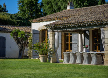 holiday rental jade les parcs st tropez covered terrace
