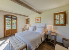 villa for let jade les parcs st tropez bedroom