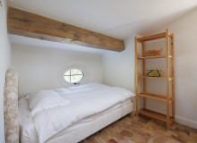 summer rental la pinette st tropez bedroom