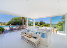 villa for rent salt and sea les salins st tropez living area