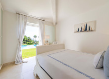 holiday rental avenia pampelonne bedroom
