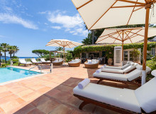 villa for rent avenia pampelonne pool area