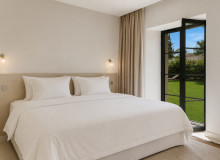 villa for rent wave st tropez centre bedroom