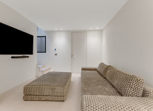 villa for rent wave st tropez centre tv room