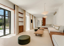 villa for rent wave st tropez centre living area
