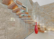 villa for rent eudora st tropez stairs
