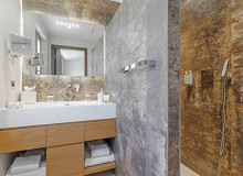 villa for rent eudora st tropez bathroom